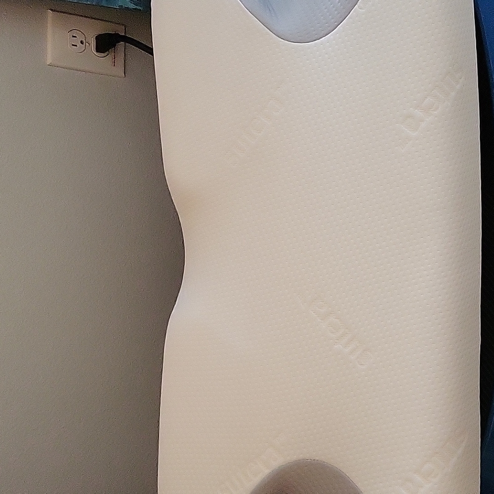 SUTERA DREAM DEEP PREMIUM MEMORY FOAM PILLOW